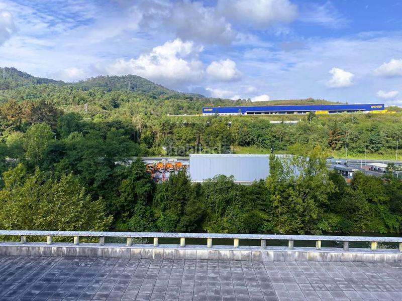 Foto c8470c9c-7c8f-4b5a-9003-bece8d13e628. Ufficio in Lasarte - Oria