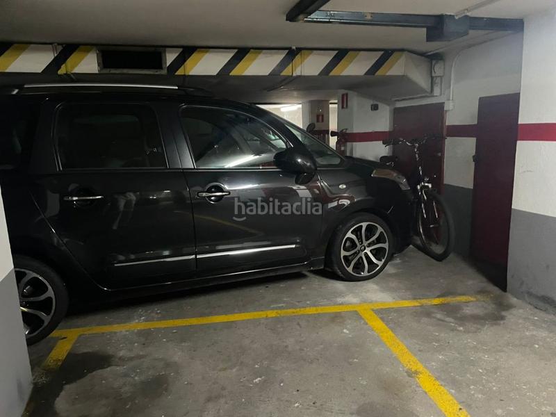 Foto 37975250-0489-4b84-9d66-b8cf99892b34. Aparcament cotxe a Gros Donostia - San Sebastián