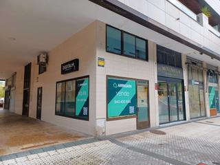 Geschäftsraum in Amara. Local comercial en esquina en amarapodavines.