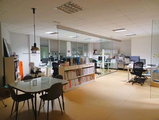 Oficina a Ibaeta. Luminosa y amplia oficina en portuetxe