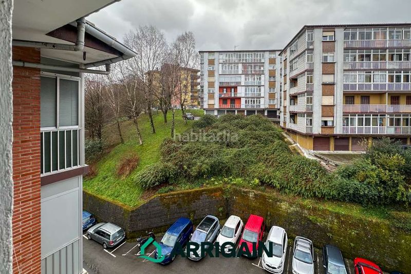 Foto abedea1b-80d6-4fe4-8ae2-c16b5110573e. Pis a plaza bazkardo 7 a Andoain