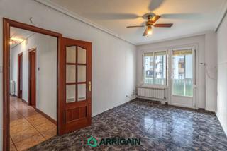 Pis a Plaza bazkardo 7. Piso en venta con ascensor en andoain