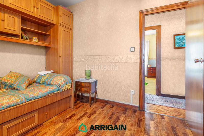 Foto a0695c4b-9621-4341-be32-33d0d0c8af2d. Pis amb calefacció aparcament a Intxaurrondo Donostia - San Sebastián