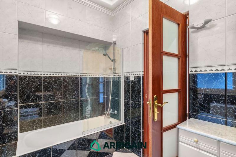 Foto 21622608-eb5a-4c80-8985-26c545c3aa68. Appartement avec chauffage dans Parte Vieja Donostia - San Sebastián