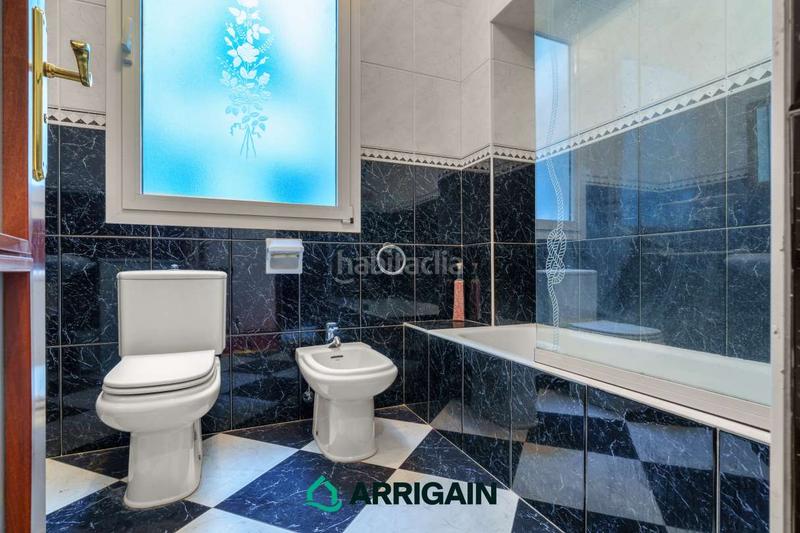 Foto fd4471bc-1a9a-4e64-9348-21561ac33e93. Appartement avec chauffage dans Parte Vieja Donostia - San Sebastián