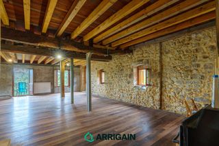 Maison à Camino de uba 41. Magnífico caserío del s. xvii en venta en san sebastián