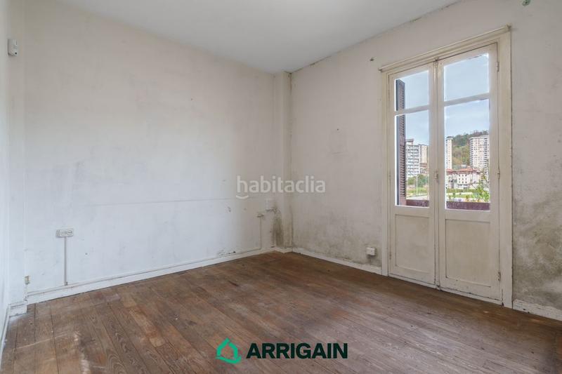 Foto 83bce7fe-cee5-489f-8bf5-b3cc30a4cbf5. Piso venta de piso en herrera. en Altza Donostia - San Sebastián