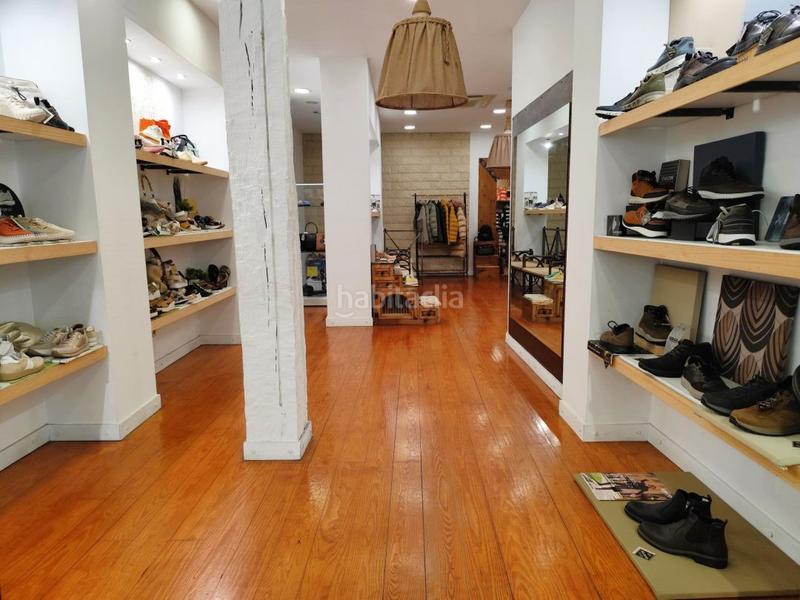 Foto d2808593-ca00-468c-8df2-03a6a5e6ed3d. Local comercial local en venta en el centro de san sebastián, a pie de calle con escaparate y climatización en Donostia - San Sebastián