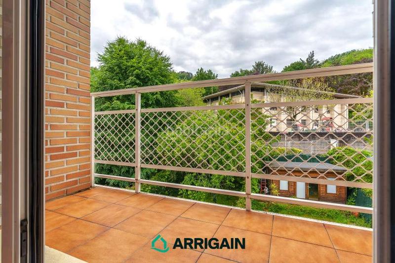 Foto 1b4f5dad-464d-47ca-b7dd-93b9abd5a953. Piso duplex en venta, luminoso y con gran terraza. en Hernani