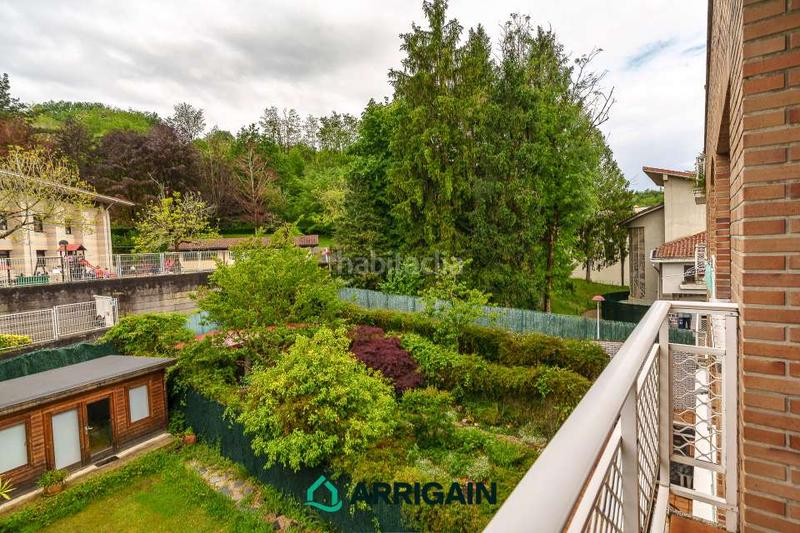 Foto d2684e6a-323d-4b54-a4d6-9cbbdc009ec3. Piso duplex en venta, luminoso y con gran terraza. en Hernani