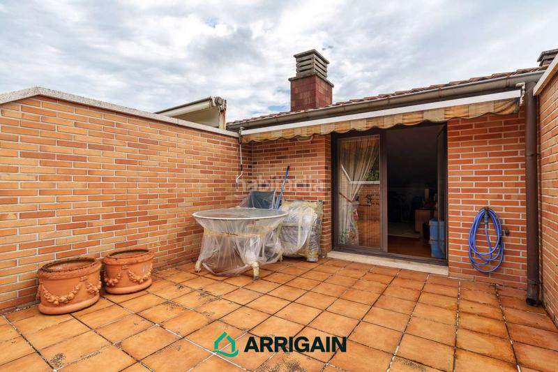 Foto d6d72e0c-09d1-4c4c-975f-24e34b1b33e2. Piso duplex en venta, luminoso y con gran terraza. en Hernani