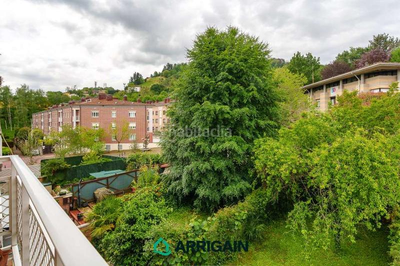 Foto f8d8ff26-35c9-404d-9683-4dcdda98736e. Piso duplex en venta, luminoso y con gran terraza. en Hernani