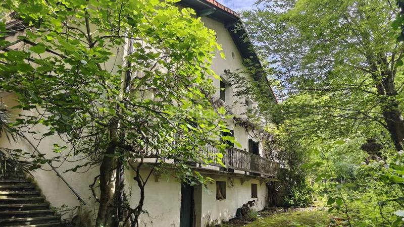 Foto e43d309a-589a-4dcc-83d6-73682fdee736. Casa con parcheggio in Hernani