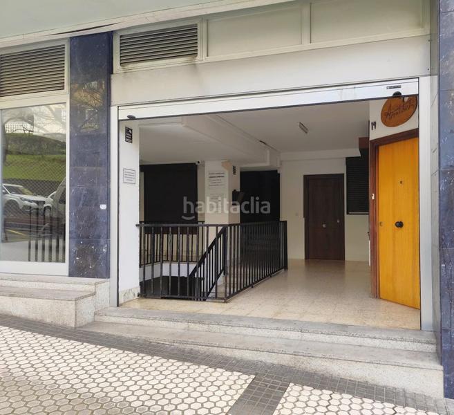 Foto babf86b6-e0a3-483b-8768-83a2718350e5. Local comercial a Egia Donostia - San Sebastián
