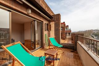 Àtic  Renteria. Ático en venta en gros con gran terraza y orientación sur