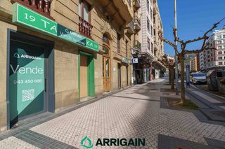 Local Comercial a Kolon Pasealekua 19
