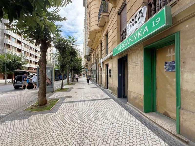 Foto 25397228-4517-4286-8511-5d4bba784096. Locale commerciale in kolon pasealekua 19 in Gros Donostia - San Sebastián