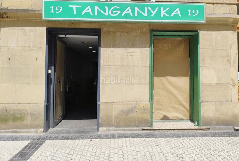 Foto baf7d911-d7dd-4bea-9d22-e8e900ed16ba. Locale commerciale in kolon pasealekua 19 in Gros Donostia - San Sebastián