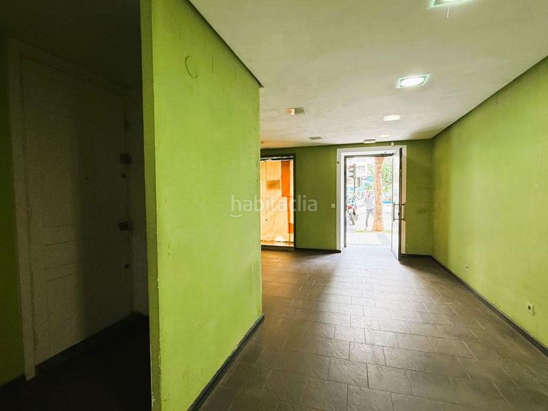 Foto f9f2c166-4011-4f27-b404-4e1a3bb71f64. Locale commerciale in kolon pasealekua 19 in Gros Donostia - San Sebastián