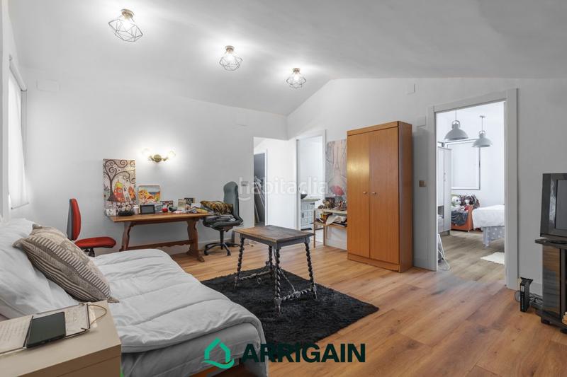 Foto 62e7d4ab-330c-49cc-9bdf-51f5f1b4e360. Piso ático en venta en Gros, reformado y luminoso, a un paso del centro en Donostia - San Sebastián