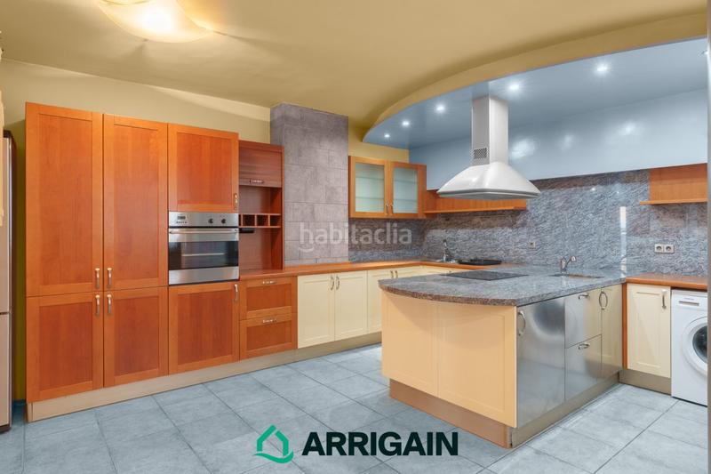 Foto 8ca8e1b3-9a5c-477e-b652-2dd3b657ec3d. Piso en iparragirre 6 piso en esquina con terraza en venta en Gros en Donostia - San Sebastián