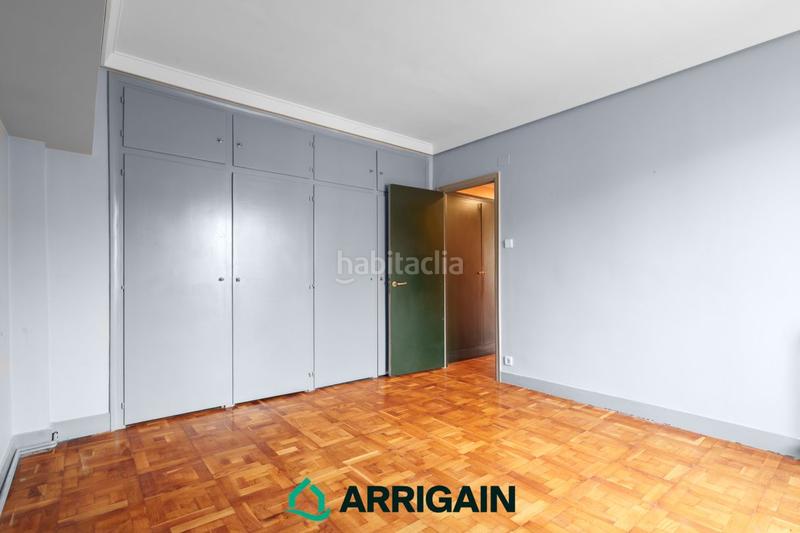 Foto d7b5f1ce-1a73-47f8-9caf-d0e933d6a4fb. Piso en iparragirre 6 piso en esquina con terraza en venta en Gros en Donostia - San Sebastián