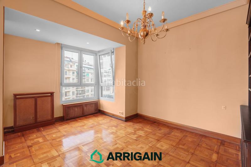 Foto fc58fc2e-e146-4b24-ad6e-2425b7633f4a. Piso en iparragirre 6 piso en esquina con terraza en venta en Gros en Donostia - San Sebastián
