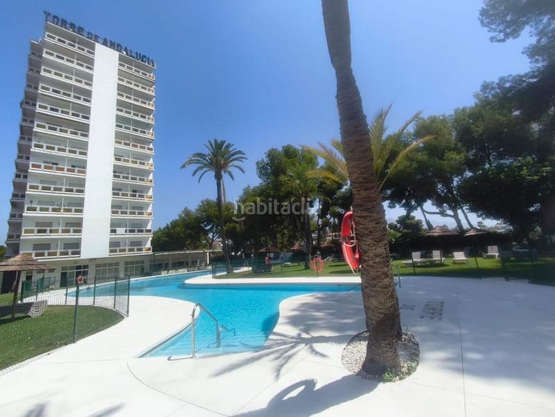 Foto 4ea6c0a2-06af-4321-aec4-f4fb7ab41a62. Pis amb piscina a Las Brisas Marbella