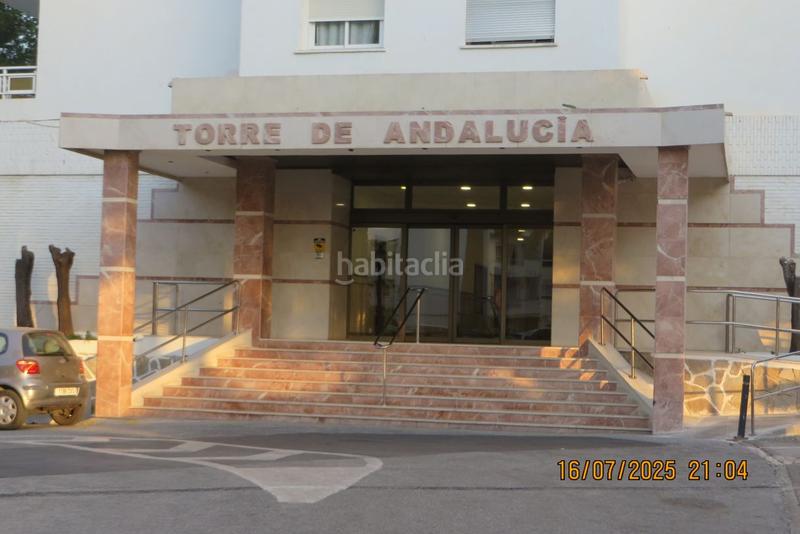 Foto 6554816f-f64f-4dfe-979a-682f9d2f5a75. Pis amb piscina a Las Brisas Marbella
