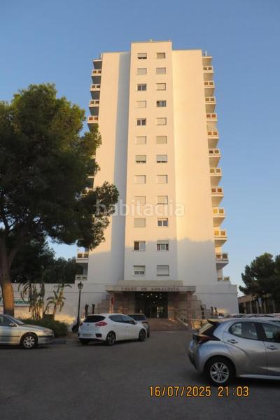 Foto e5cfbc0f-ae28-4a3a-81a7-5a5558676356. Pis amb piscina a Las Brisas Marbella