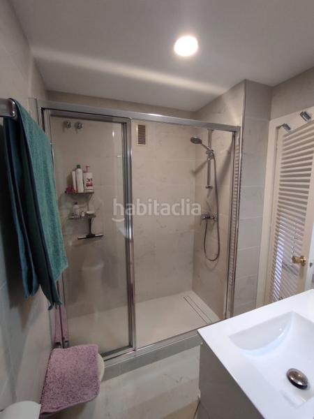 Foto fc326d0a-a2f9-4373-a323-3f924a312f66. Pis amb piscina a Las Brisas Marbella