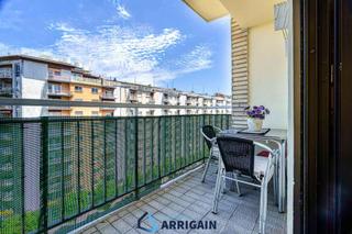 Flat in De felipe iv hiribidea 4. Piso con terraza en venta en amara, felipe iv