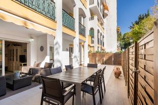 Pis a La Carolina - Guadalpín. Piso en venta en marbella, milla de oro, con gran terraza y gara