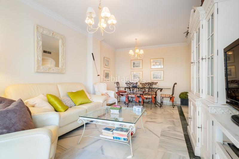 Foto 4ad08c29-e3df-4dbd-858d-ec22c7e46a99. Pis amb calefacció aparcament piscina a La Carolina - Guadalpín Marbella