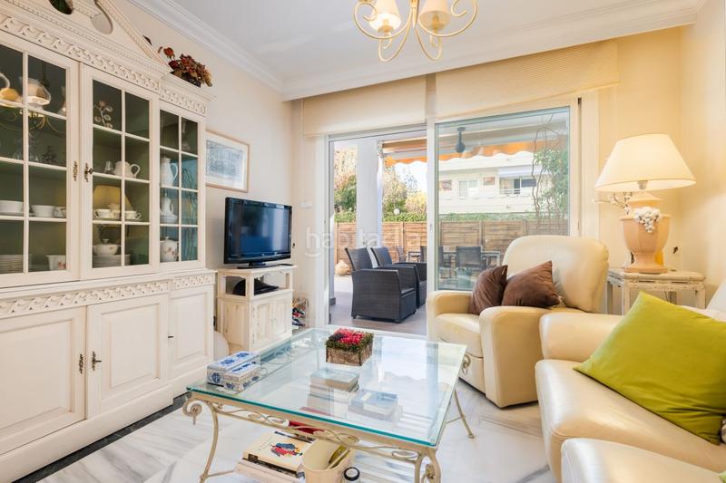 Foto 6dd8f520-aba9-4b63-a023-73962d16a381. Pis amb calefacció aparcament piscina a La Carolina - Guadalpín Marbella