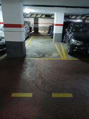 Parking coche en Kolon pasealekua 13. Garaje en venta