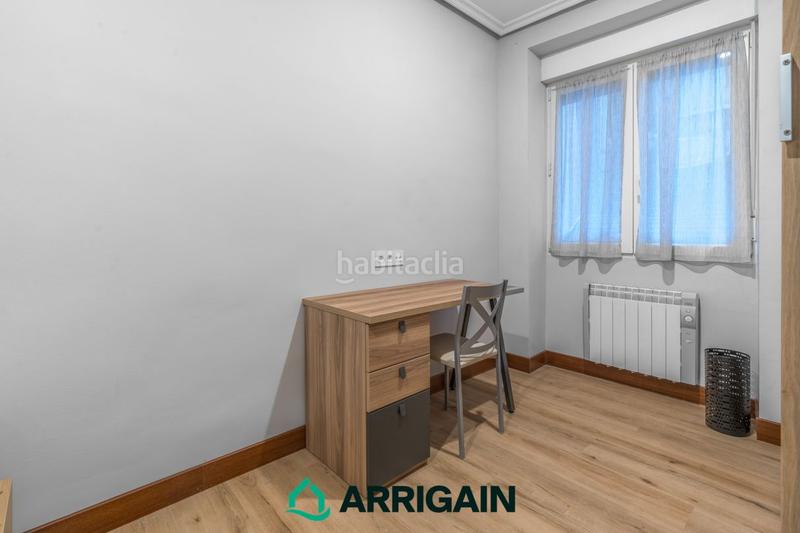 Foto b270d508-ac23-4393-874d-f29b449bfc18. Flat with heating in Egia Donostia - San Sebastián