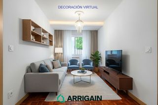 Pis  Manteo zeharkalea. Piso en venta en manteo, junto a gros, con balcón exterior