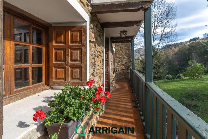 Foto 8d8d5eb9-2d9b-40dc-9159-a9e99625cc28. Maison avec chauffage parking piscine dans Zamalbide Errenteria