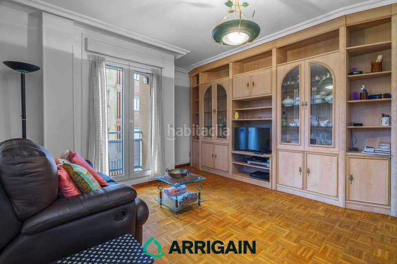 Foto 3ddb6c3a-cf3f-4eee-b7c1-f5a2fd9402cd. Pis amb calefacció aparcament a Intxaurrondo Donostia - San Sebastián