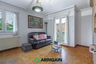 Pis  Telésforo aranzadi. Piso con derecho de superficie en venta en intxaurrondo