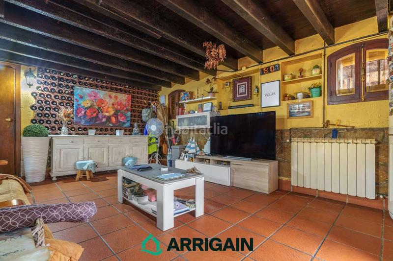 Foto 76f84a2b-1882-411c-ac40-429cd349bf5d. Pis amb calefacció aparcament a Altza Donostia - San Sebastián