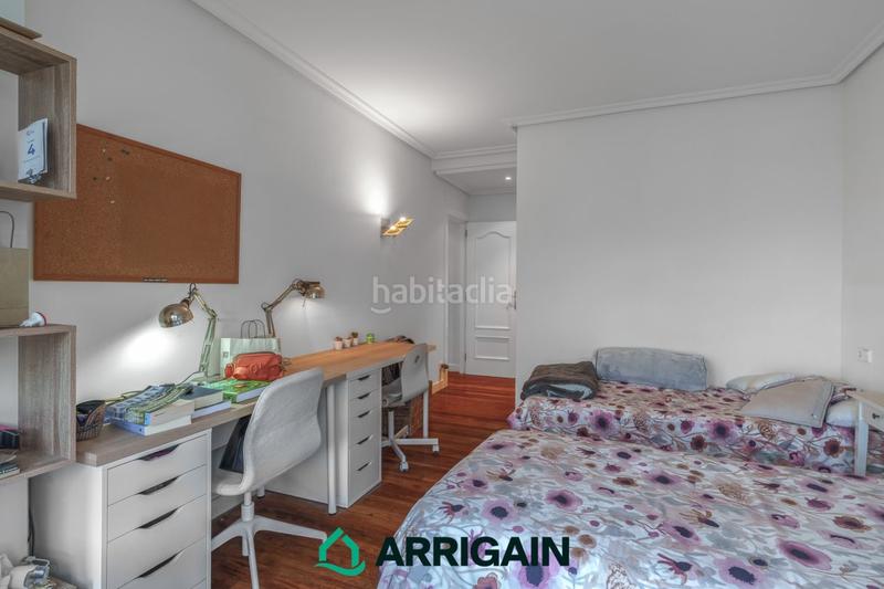 Foto 1914d91d-20bd-4b32-bb64-b3e3e5fd63d9. Casa a schiera con riscaldamento parcheggio piscina in Donostia - San Sebastián