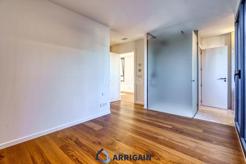 Foto 0f67b907-cd3e-4934-a0ad-98b01029ad5f. Rent flat with heating in Área Romántica Donostia - San Sebastián