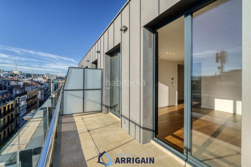 Foto a565c364-53ab-4781-a343-7fb68ad13b2c. Rent flat with heating in Área Romántica Donostia - San Sebastián