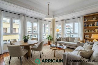 Pis  Gran vía. Piso en esquina en venta en gros con bonitas vistas en edificio