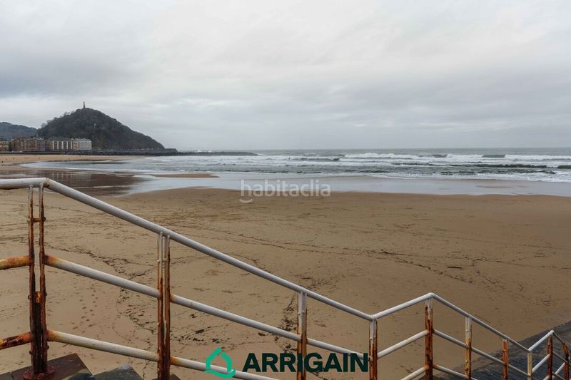 Foto c225eba7-f7b5-4ed2-951d-457782f50932. Piso  en venta en Gros, junto a la playa de la zurriola en Donostia - San Sebastián