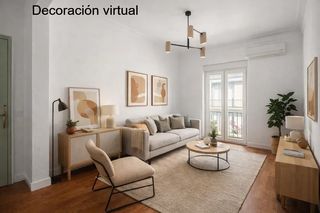 Pis  Usandizaga kalea. Piso alto y muy luminoso en venta.
