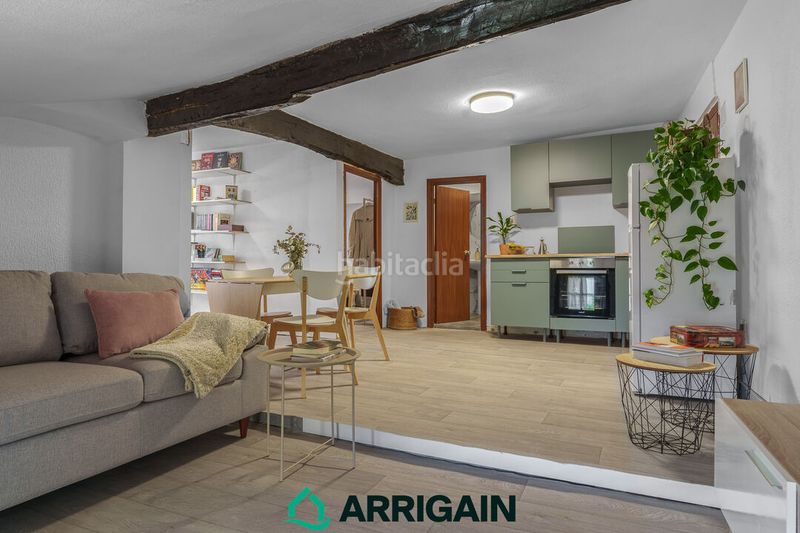 Foto f09de4dc-d352-4fb9-a455-18059b62f2c1. Casa amb calefacció a Aia