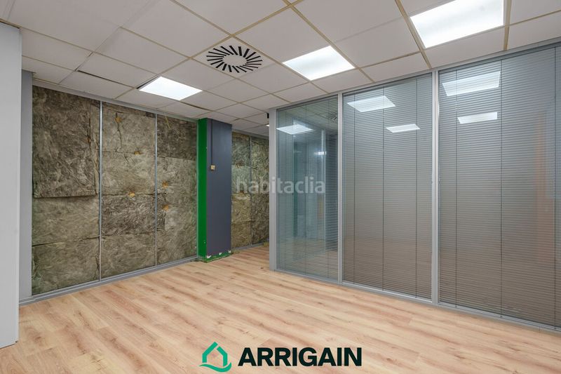Foto b5587198-8794-43a9-972f-188b4ed45ceb. Local comercial a Zarautz